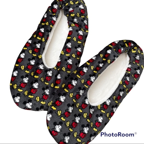 Disney Shoes - 𝅺o Disney Vintage Style Mickey Mouse Faux Fur Lined Grip Slip On Slipper Socks